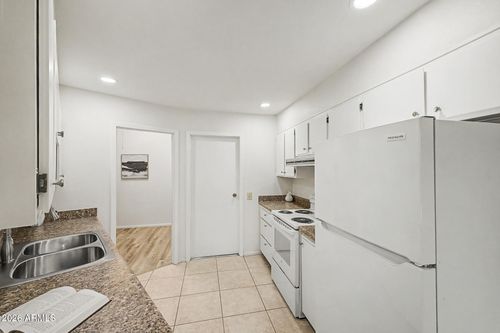 13870 N 108th Dr, Sun City, AZ, 85351-2672 | Card Image