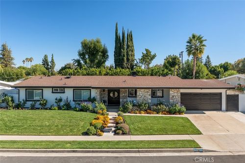 6020 Neddy Ave, Woodland Hills, CA, 91367-1129 | Card Image