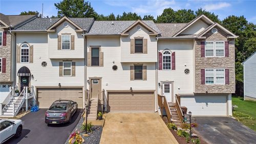 900 Talon Ct, Leechburg, PA, 15656-9510 | Card Image