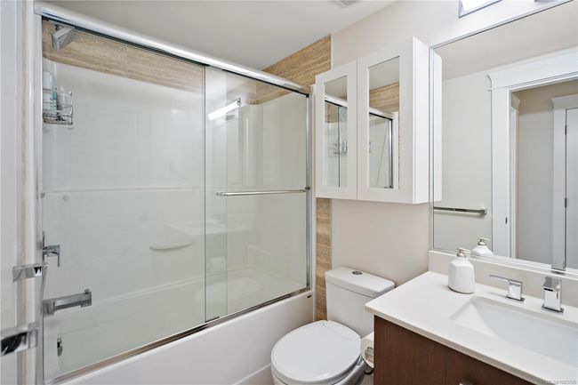 302 - 7161 West Saanich Rd, Condo with 2 bedrooms, 1 bathrooms and 1 parking in Central Saanich BC | Image 17