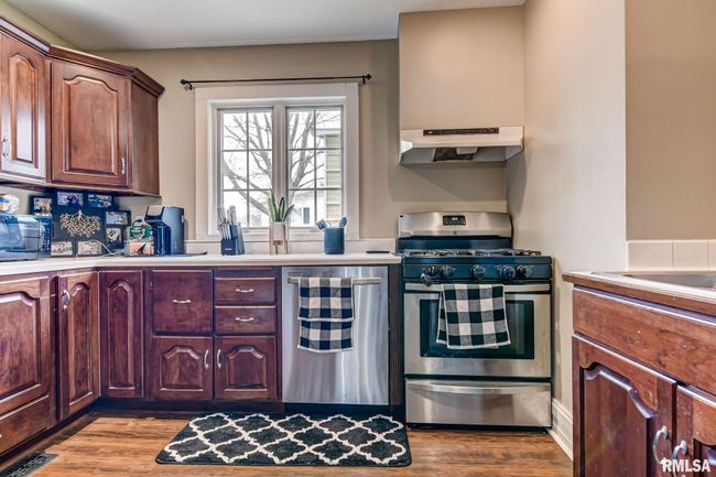 258 E Elm St, House other with 4 bedrooms, 2 bathrooms and null parking in Waverly IL | Image 8