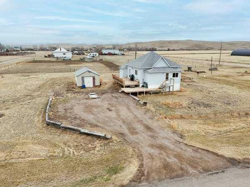 11 Railway St, Walsh, AB, T0J3L0 | Card Image