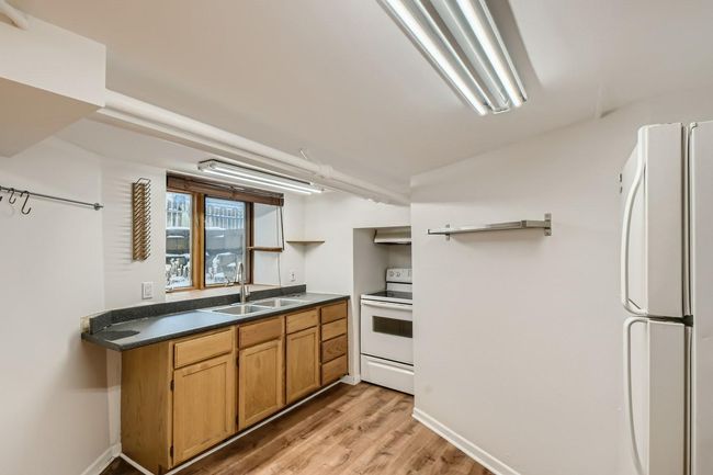 3020 James Ave S Minneapolis MN - Web Quality - 019 - 36 1 Kitchen.jpg | Image 18