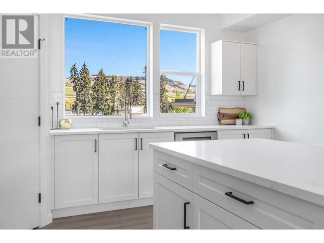7 - 5661 Okanagan Ave, Townhouse with 3 bedrooms, 3 bathrooms and 2 parking in Vernon BC | Image 5