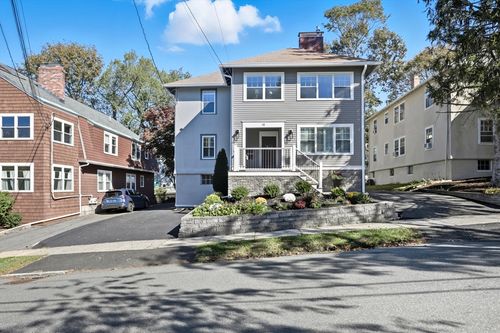 apt-2-16 Park Ave, Winchester, MA, 01890-2066 | Card Image