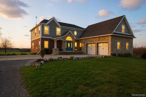 5035 Hidden Ridge Dr, Metamora, MI, 48455-9124 | Card Image