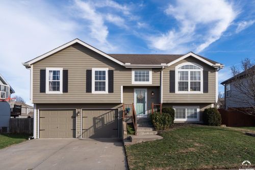 1434 Redwood Dr, Eudora, KS, 66025-8500 | Card Image