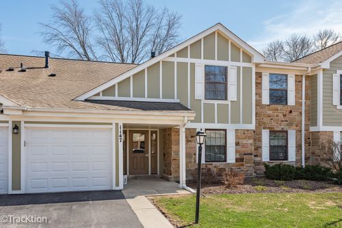 b1-1147 Middlebury Ln, Wheeling, IL, 60090-2450 | Card Image