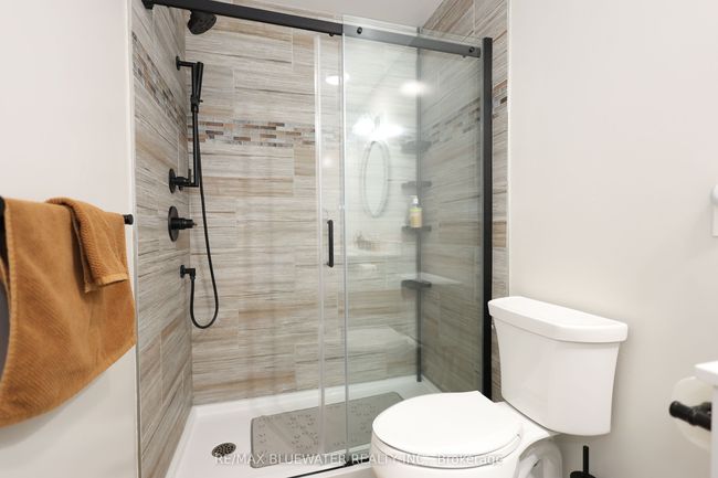 1 - 8 Oak St, Condo with 2 bedrooms, 1 bathrooms and 1 parking in Grand Bend ON | Image 22