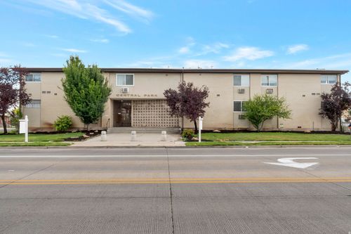 18-301 E 2700 S, South Salt Lake, UT, 84115-3247 | Card Image