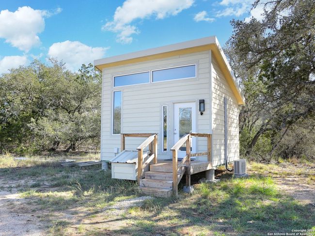 207 Roadrunner Trl, House other with 1 bedrooms, 1 bathrooms and null parking in Utopia TX | Image 21