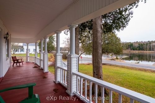 2 Henry St, Mckellar, ON, P0G1C0 | Card Image