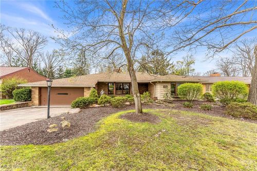 6125 Hillside Rd, Independence, OH, 44131-5335 | Card Image