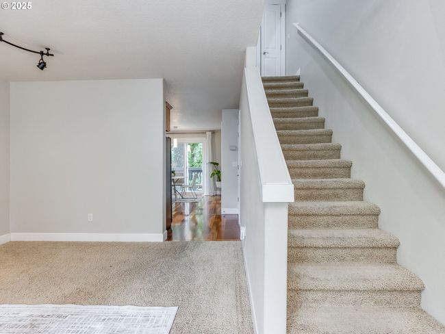 4819 Sw Beaverton Hillsdale Hwy, House attached with 2 bedrooms, 2 bathrooms and 2 parking in Portland OR | Image 22