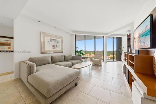 1115-3610 Yacht Club Dr, Aventura, FL, 33180-3546 | Card Image