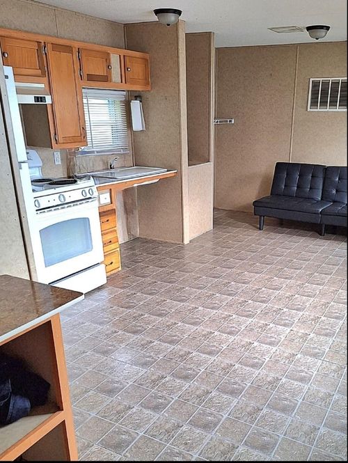 721 7th St, Dickinson, TX, 77539-2653 | Card Image