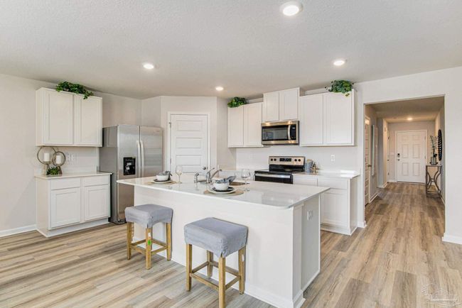 2772 Chevy Cir, House other with 4 bedrooms, 2 bathrooms and 2 parking in Pace FL | Image 13