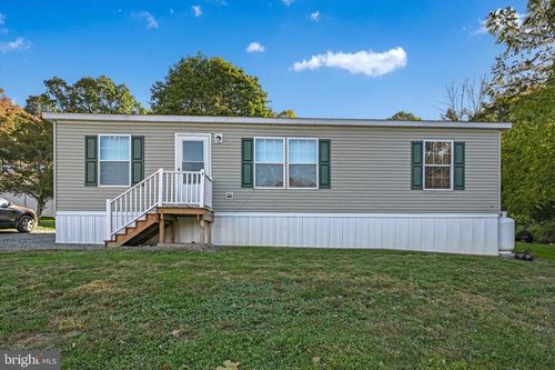 38 Squaw Circle, BARTO, PA, 19504 | Card Image