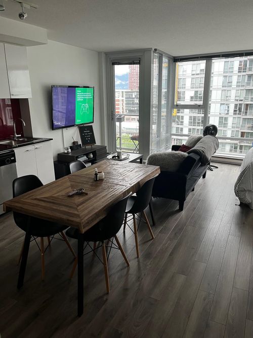 907-668 Citadel Parade, Vancouver, BC, V6B2L9 | Card Image