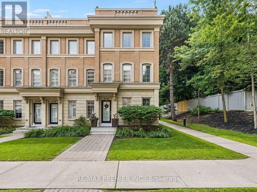14-30 Hargrave Lane, Toronto, ON, M4N0A4 | Card Image