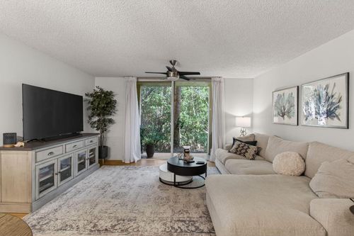 104-1100 Scotia Dr, Hypoluxo, FL, 33462-7032 | Card Image