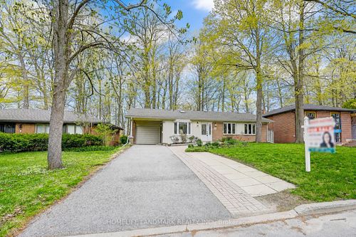 39 Sagebrush Lane, North York, ON, M3A1X4 | Card Image