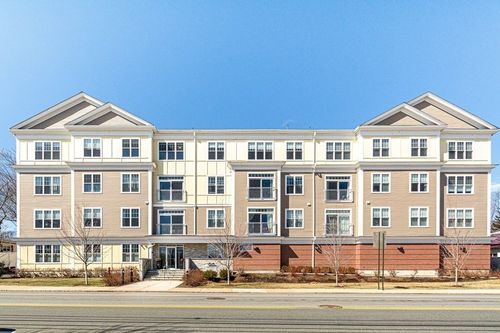 402-130 Tremont St, Melrose, MA, 02176-2256 | Card Image