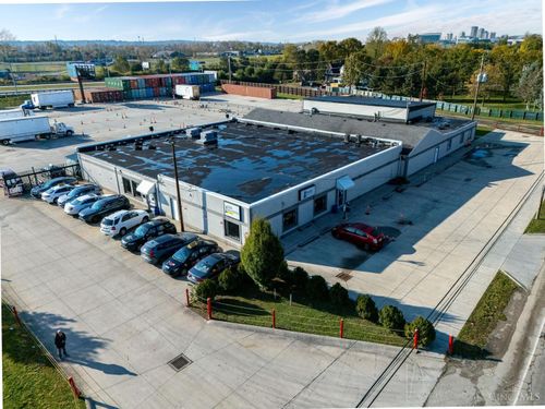 1602 Valley St, Dayton, OH, 45404-2215 | Card Image