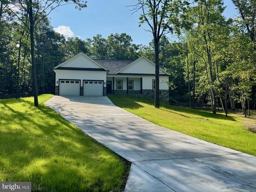 33 Butternut Ln, BERKELEY SPRINGS, WV, 25411 | Card Image