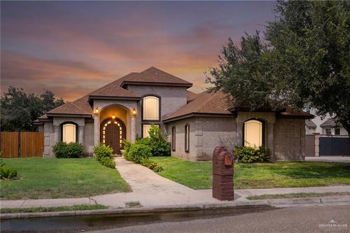 5305 Mauritius Ln, Edinburg, TX, 78542-7591 | Card Image