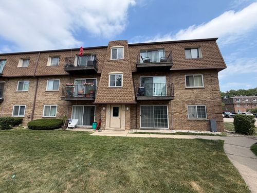1s-9428 Bay Colony Drive, Des Plaines, IL, 60016 | Card Image