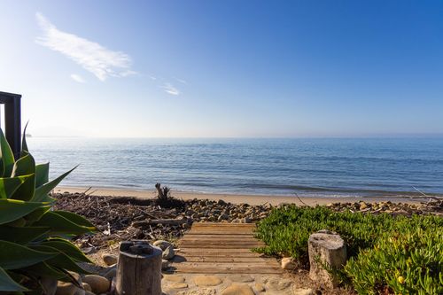 1807 Fernald Point Ln, Montecito, CA, 93108-2908 | Card Image