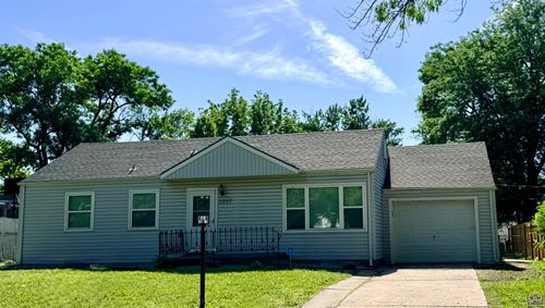 1257 Sw Chatham Pl, Topeka, KS, 66604-2107 | Card Image