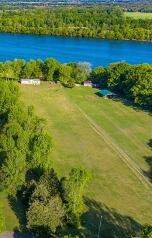 1118 Holly Glen Ln, Decatur, TN, 37322-8291 | Card Image