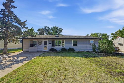 3207 Cypress St, Rapid City, SD, 57701-7431 | Card Image