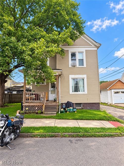 607 Adams St, Martins Ferry, OH, 43935-2003 | Card Image