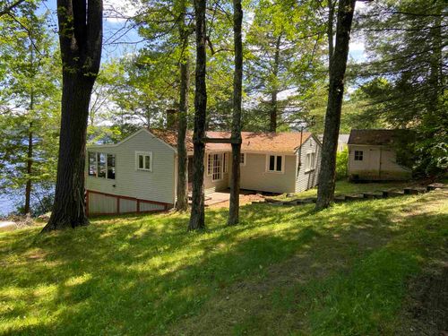 158 Lynn Grove Rd, Northwood, NH, 03261-3832 | Card Image