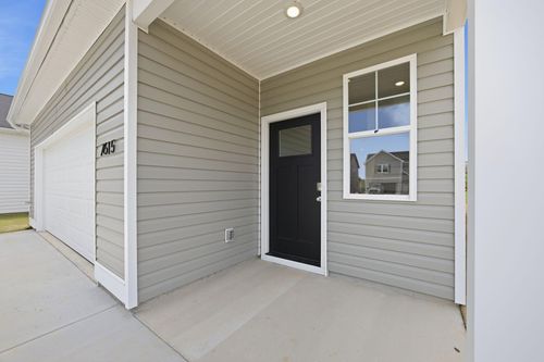 872 Gardenview Way, Chattanooga, TN, 37421-7449 | Card Image