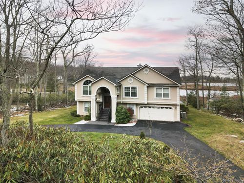 61 Lake Shore Dr W, Rock Hill, NY, 12775-8213 | Card Image