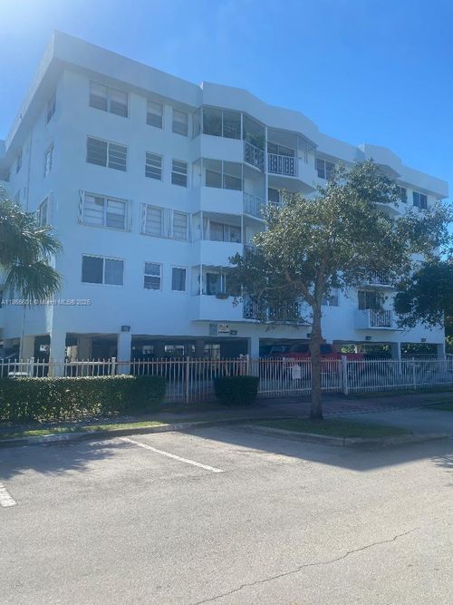 apt-201-1990 Marseille Dr, Miami Beach, FL, 33141-3401 | Card Image