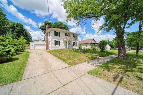 746 Kennedy St, Jackson, MI, 49202-3435 | Card Image