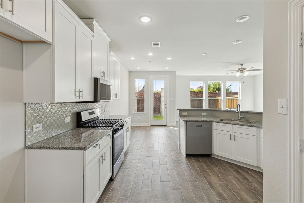 1711 Lisa Court, For Sale in Allen Zoocasa