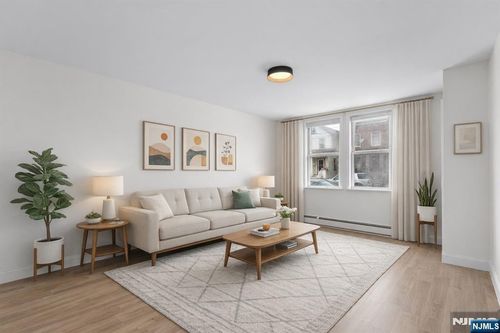 676 Chestnut, Kearny, NJ, 07032 | Card Image