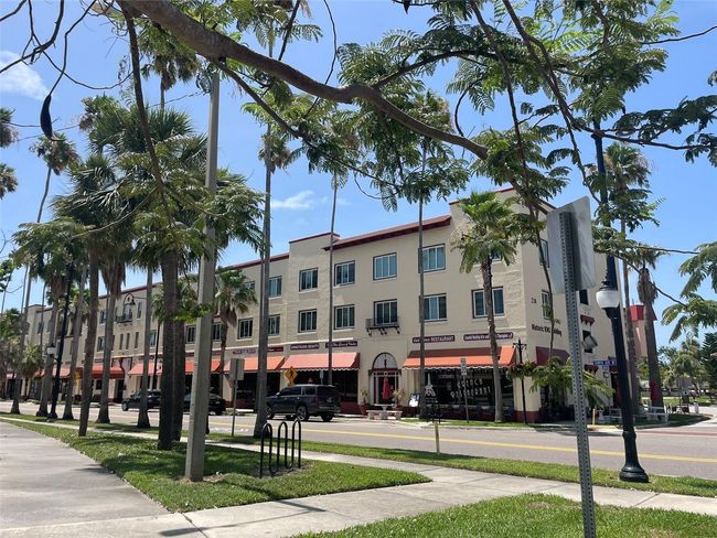 1060 - 1060 Cockrill St, House other with 2 bedrooms, 2 bathrooms and null parking in VENICE FL | Image 70