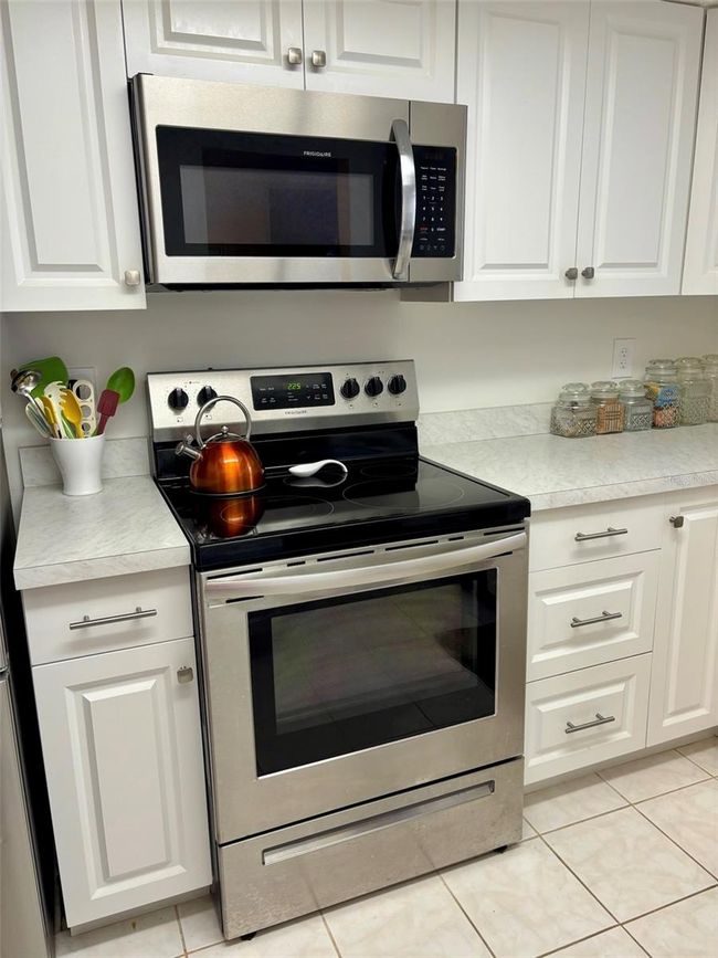 K109 - 3516 Lake Bayshore Dr, Condo with 2 bedrooms, 2 bathrooms and null parking in BRADENTON FL | Image 12