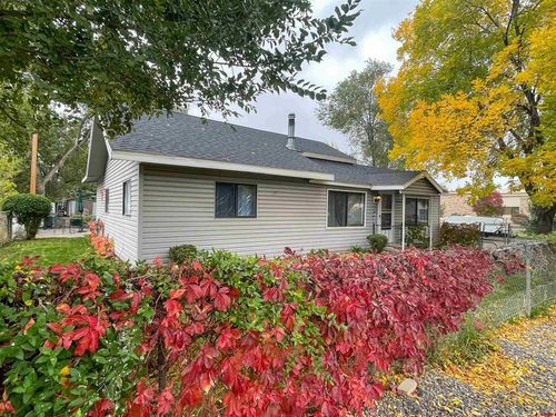 920 S 5th St, Montrose, CO, 81401-5717 | Card Image