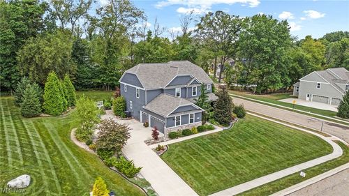 7479 Montella Ave Nw, Canal Fulton, OH, 44614-8189 | Card Image