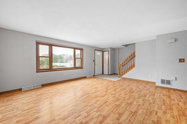 11 - 11 Highcrest Park, Condo with 2 bedrooms, 2 bathrooms and 2 parking in Webster MA | Image 6