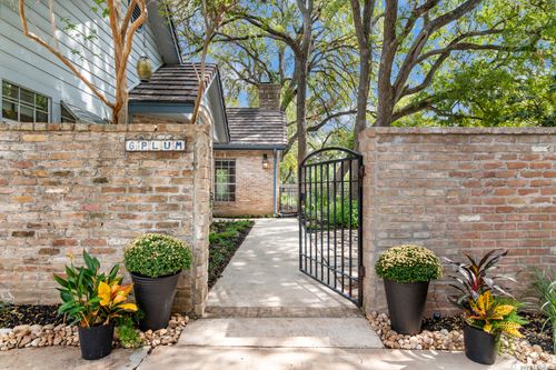 6 Plum Ln, San Antonio, TX, 78218-6025 | Card Image