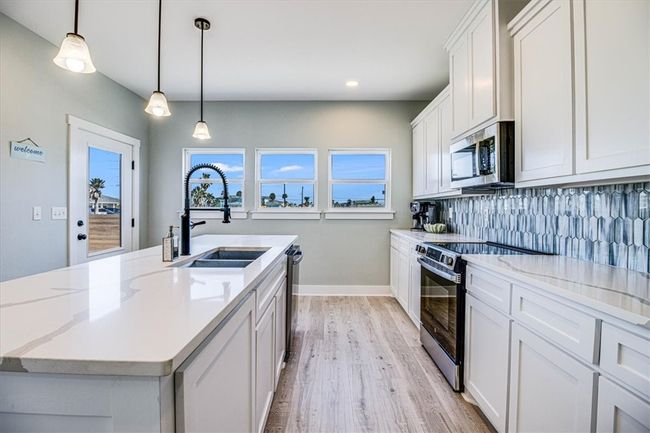 1931 Eskridge St, House other with 4 bedrooms, 2 bathrooms and null parking in Port Aransas TX | Image 13